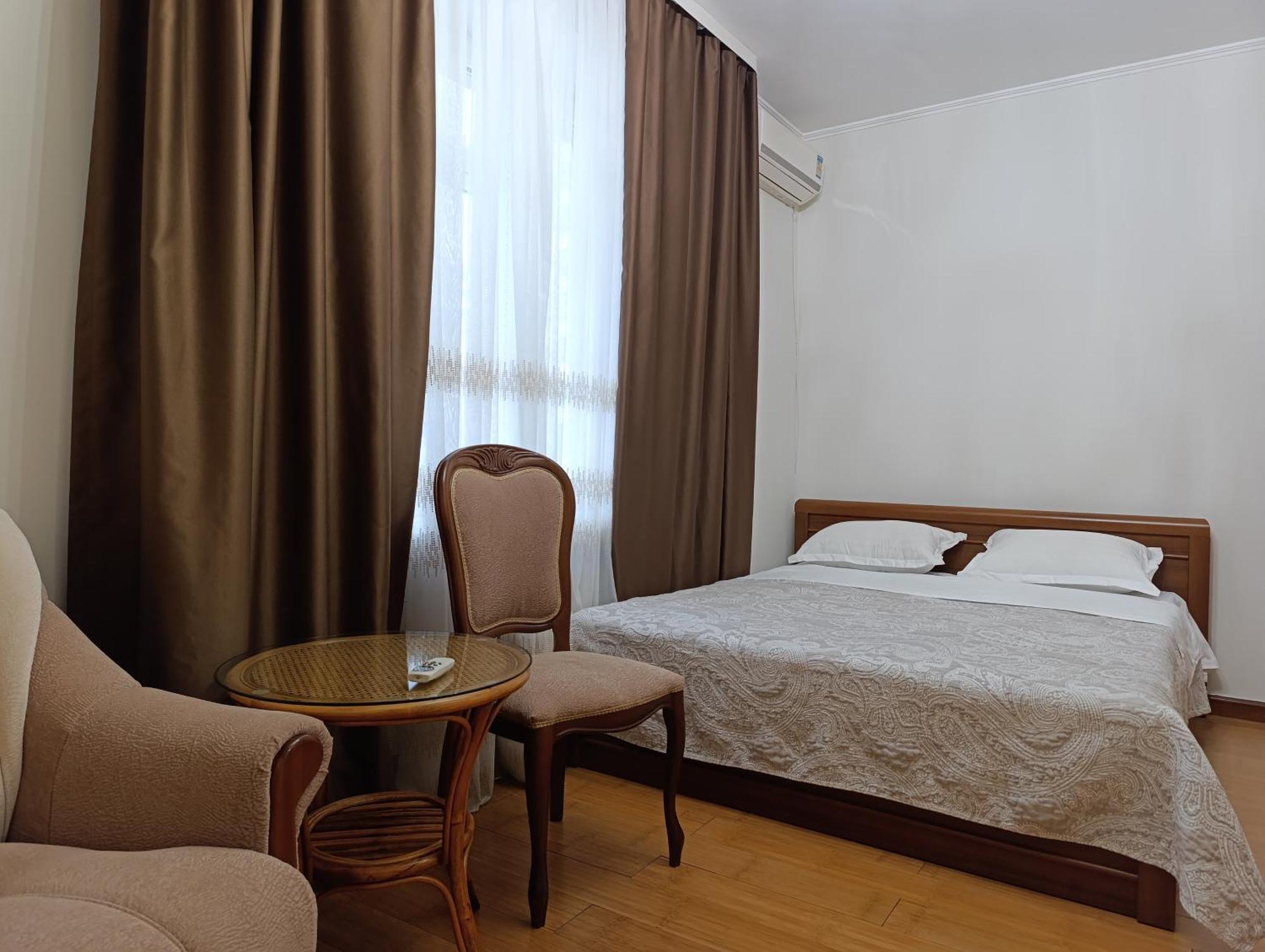 Aura On Tynystanova Street 199 Apartman Biskek Kültér fotó